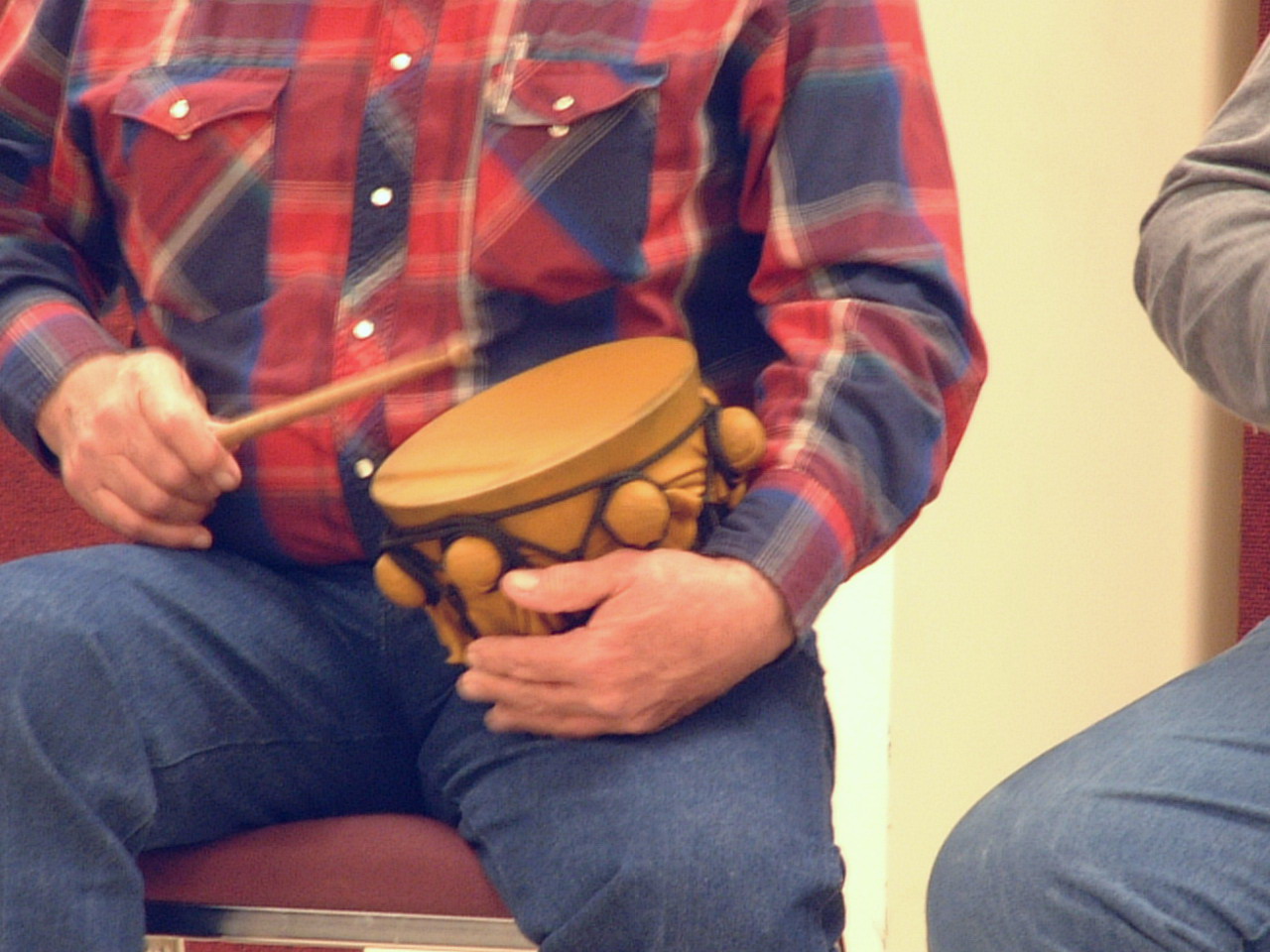 Associated image for entry 'he is drumming; he beats a drum; he is drumming on something  {P}'
